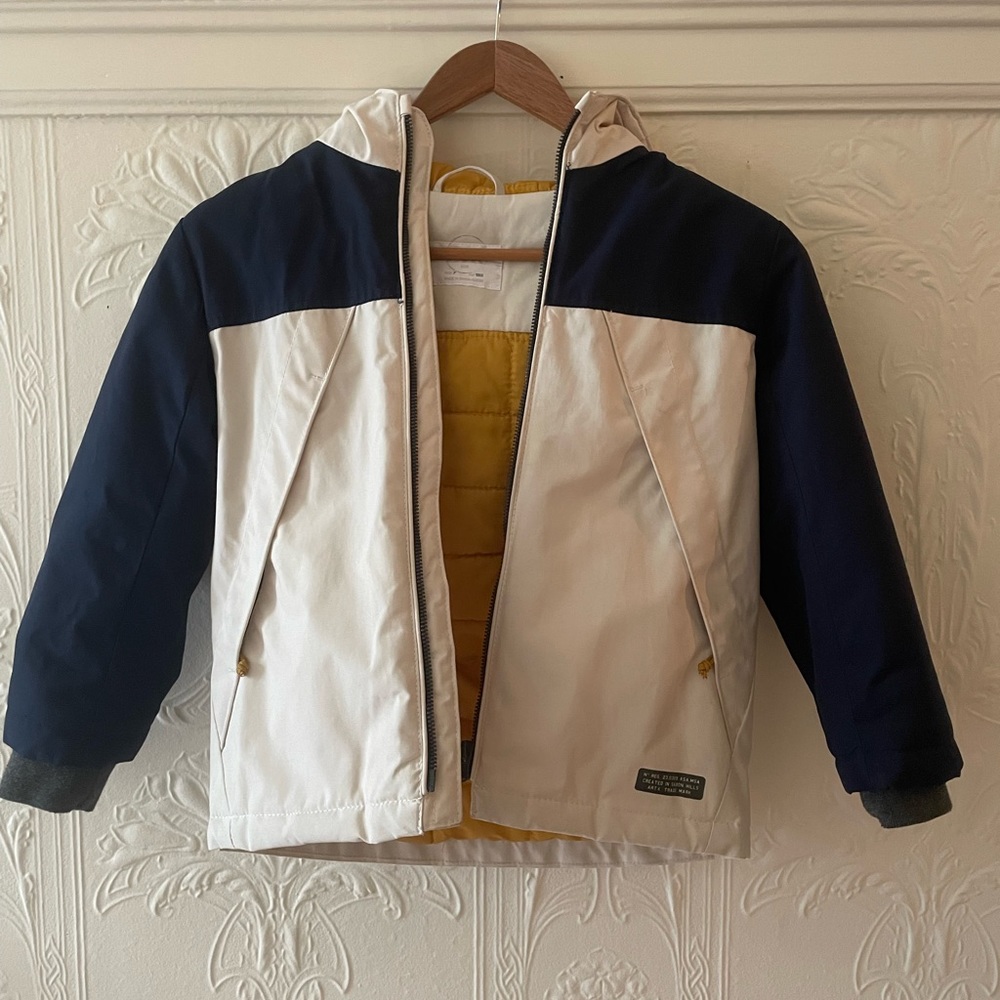 Mid season coat for boys from Zara